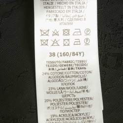 مملوكة مسبقًا جاكيت غوتشي بواجه أمامية بأزرار من قماش التويد مع نقشة الشيك بيج مقاس صغير - سمول