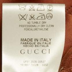 مملوكة مسبقًا قميص غوتشي بني حرير ساتان بأزرار وحزام من الأمام مقاس صغير (سمول)