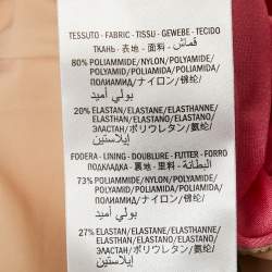 مملوكة مسبقًا ملابس سباحة غوتشي برباط متقاطع جيرسي بطباعة شعار بلون وردي مقاس صغير