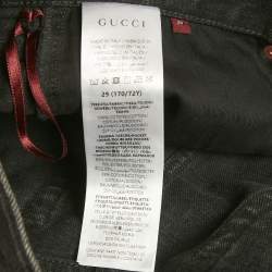 مملوكة مسبقًا بنطلون جينز غوتشي أزرق داكن بتفاصيل قوس قزح بحافة خام خصر 27 إنش مقاس صغير