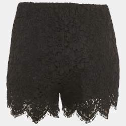 مملوكة مسبقًا Gucci Black Lace Elasticized Waist Shorts S