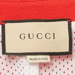 مملوكة مسبقًا جاکيت غووتشي من الجيرسي الأحمر بنمط الشعارات المتشابكة الأكمام القصيرة مقاس كبير