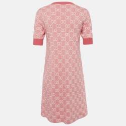 مملوكة مسبقًا فستان غوتشي تريكو جاكار وردي قصير مقاس صغير