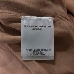 مملوكة مسبقًا فستان غوتشي ديرابية و مزين ببروش كريب حرير وردي مقاس وسط (ميديوم)