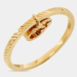 مملوكة مسبقًا Gucci GG Running 18k Yellow Gold Charm Ring Size 49