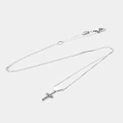 Pre Owned قلادة غوتشي صليب ألماس دلاية ألماس فضة ذهب أبيض عيار 18