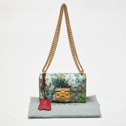 مملوكة مسبقًا حقيبة كتف غوتشي كانفاس جي جي سوبريم تيان متعدد الألوان صغيرة بقفل.