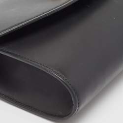 Pre Owned Gucci Black Leather Zumi Clutch Bag