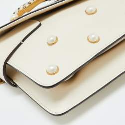 Pre Owned Gucci Off White Leather Mini Faux Pearl Studded Broadway Bee Shoulder Bag