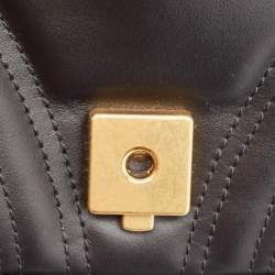 مملوكة مسبقًا Gucci Black Matelassé Leather Small GG Marmont Shoulder Bag