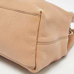 Pre Owned Gucci Beige Leather Medium Soho Chain Tote