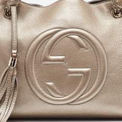 مملوكة مسبقًا حقيبة كتف غوتشي سوهو متوسطة سلسلة جلد لامع أحمر كرزي