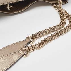 مملوكة مسبقًا حقيبة كتف غوتشي سوهو متوسطة سلسلة جلد لامع أحمر كرزي