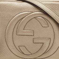 مملوكة مسبقًا Gucci Beige Leather Small Soho Disco Crossbody Bag