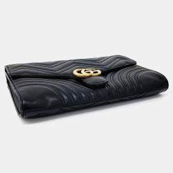 Pre Owned Gucci Marmont Matelasse Clutch