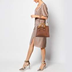 مملوكة مسبقًا حقيبة يد توتس غوتشي ديانا جلد أخضر صغيرة