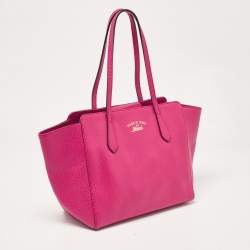 Pre Owned Gucci Fuchsia Leather Small Swing Tote