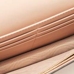 مملوكة مسبقًا Gucci Rose Beige GG Matelasse Leather Wallet On Chain