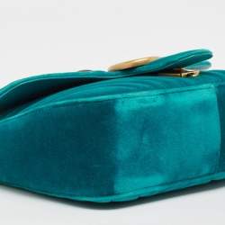 مملوكة مسبقًا Gucci Green Matelassé Velvet Small GG Marmont Shoulder Bag