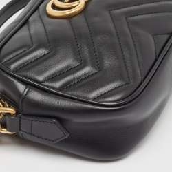 مملوكة مسبقًا Gucci Black Matelassé Leather Mini GG Marmont Crossbody Bag