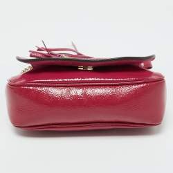 مملوكة مسبقًا Gucci Fuchsia Patent Leather Soho Flap Chain Crossbody Bag