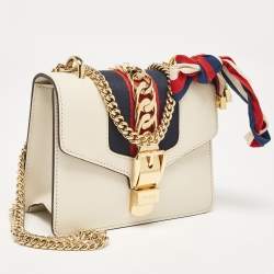 Pre Owned Gucci Off White Leather Mini Web Chain Sylvie Crossbody Bag