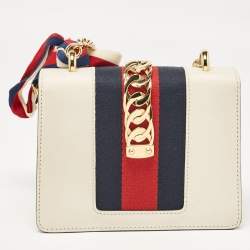 Pre Owned Gucci Off White Leather Mini Web Chain Sylvie Crossbody Bag