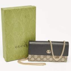 Gucci Beige/Black GG Supreme Canvas and Leather Wallet On Chain