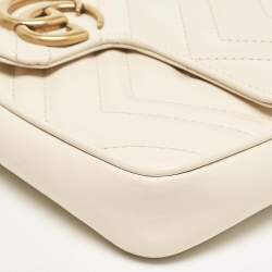 Pre Owned Gucci Off White Matelassé Leather GG Marmont Super Mini Shoulder Bag