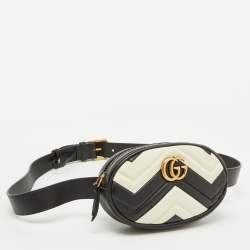 مملوكة مسبقًا Gucci Black/White Matelassé Leather GG Marmont Belt Bag