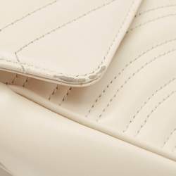 مملوكة مسبقًا Gucci Off White Matelassé Leather Small GG Marmont Shoulder Bag