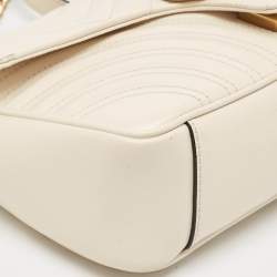 مملوكة مسبقًا Gucci Off White Matelassé Leather Small GG Marmont Shoulder Bag