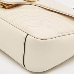 مملوكة مسبقًا Gucci Off White Matelassé Leather Small GG Marmont Shoulder Bag