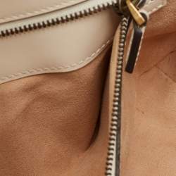 مملوكة مسبقًا Gucci Off White Matelassé Leather Small GG Marmont Shoulder Bag