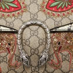 مملوكة مسبقًا حقيبة كتف غوتشي طباعة زهور سوبر ميني ديونيسوس سوبريم GG متعددة الألوان/ بيج