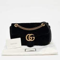 مملوكة مسبقًا Gucci Black Matelassé Velvet Small GG Marmont Shoulder Bag