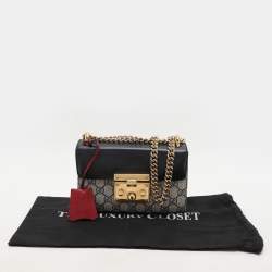 مملوكة مسبقًا حقيبة كتف غوتشي جلد غوتشيسيما  خضراء قفل صغيرة 