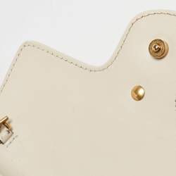مملوكة مسبقًا Gucci Off White Matelassé Leather GG Marmont Super Mini Shoulder Bag