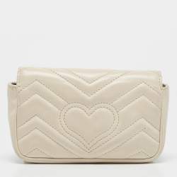 مملوكة مسبقًا Gucci Off White Matelassé Leather GG Marmont Super Mini Shoulder Bag