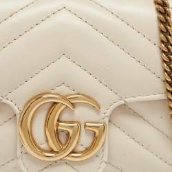 مملوكة مسبقًا Gucci Off White Matelassé Leather GG Marmont Super Mini Shoulder Bag
