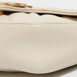مملوكة مسبقًا Gucci Off White Matelassé Leather GG Marmont Super Mini Shoulder Bag