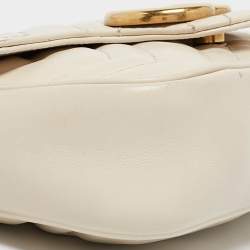 مملوكة مسبقًا Gucci Off White Matelassé Leather GG Marmont Super Mini Shoulder Bag