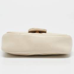 مملوكة مسبقًا Gucci Off White Matelassé Leather GG Marmont Super Mini Shoulder Bag