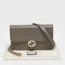 Pre Owned Gucci Grey Leather Leather Interlocking G Wallet On Chain