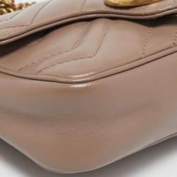 مملوكة مسبقًا Gucci Beige Matelassé Leather Super Mini GG Marmont Shoulder Bag