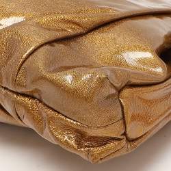 Pre Owned Gucci Gold Textured Patent Leather Hysteria Clutch