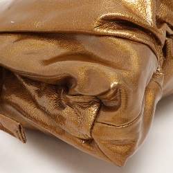 Pre Owned Gucci Gold Textured Patent Leather Hysteria Clutch