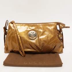 Pre Owned Gucci Gold Textured Patent Leather Hysteria Clutch