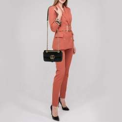 مملوكة مسبقًا Gucci Black Matelassé Velvet Mini GG Marmont Shoulder Bag