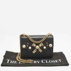 Pre Owned Gucci Black Leather Bow Pearl Embellished Shoulder Bag
